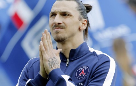 爱游戏-排球赛场焦点！西班牙队对阵德国队，主力缺阵，替补球员挺身而出