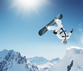 爱游戏入口-田径赛场焦点！巴西队对阵韩国队，压哨绝杀，引爆全场观众欢呼